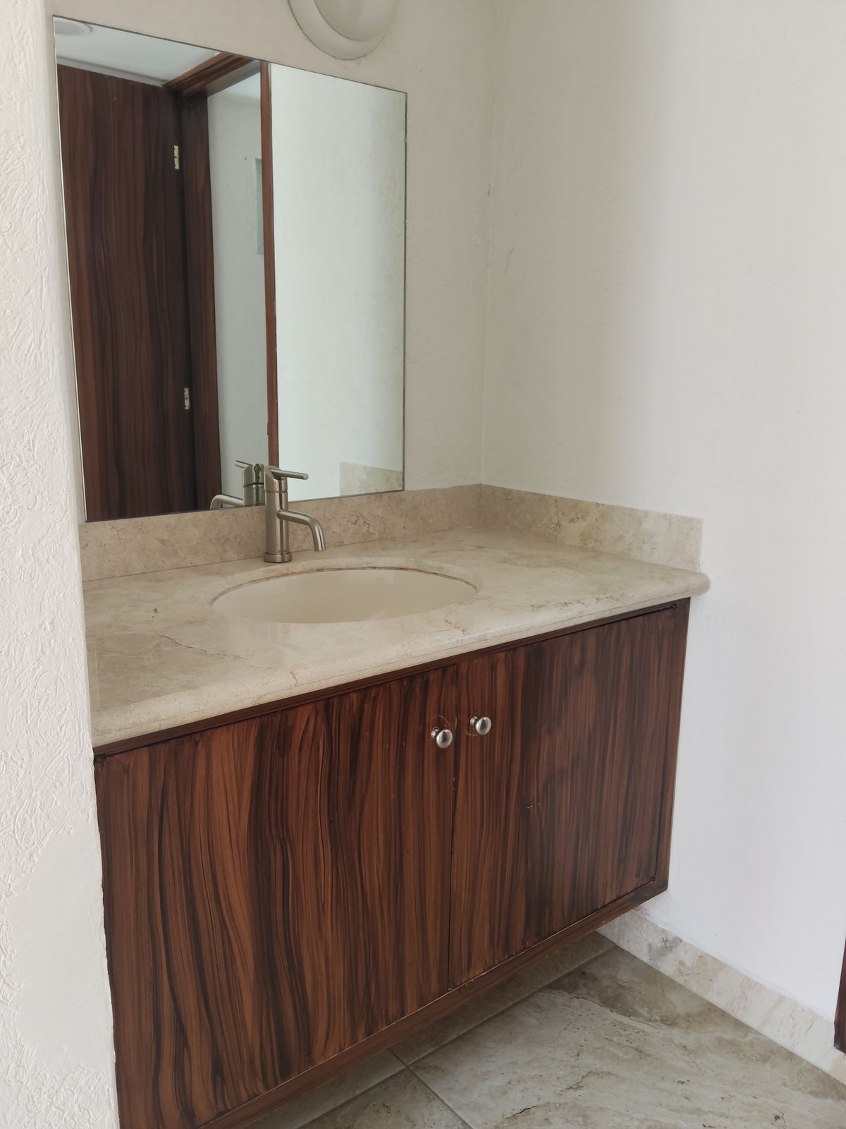 30 de 40: Baño terraza