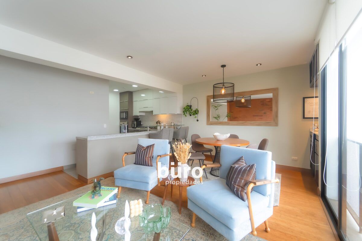 8 de 29: Sala comedor, kitchennette.