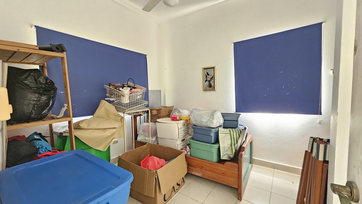 42 de 50: Cuarto de Servicio
