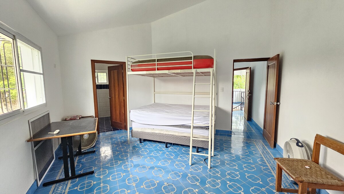 37 de 50: Apartamento 2 - Habitacióm