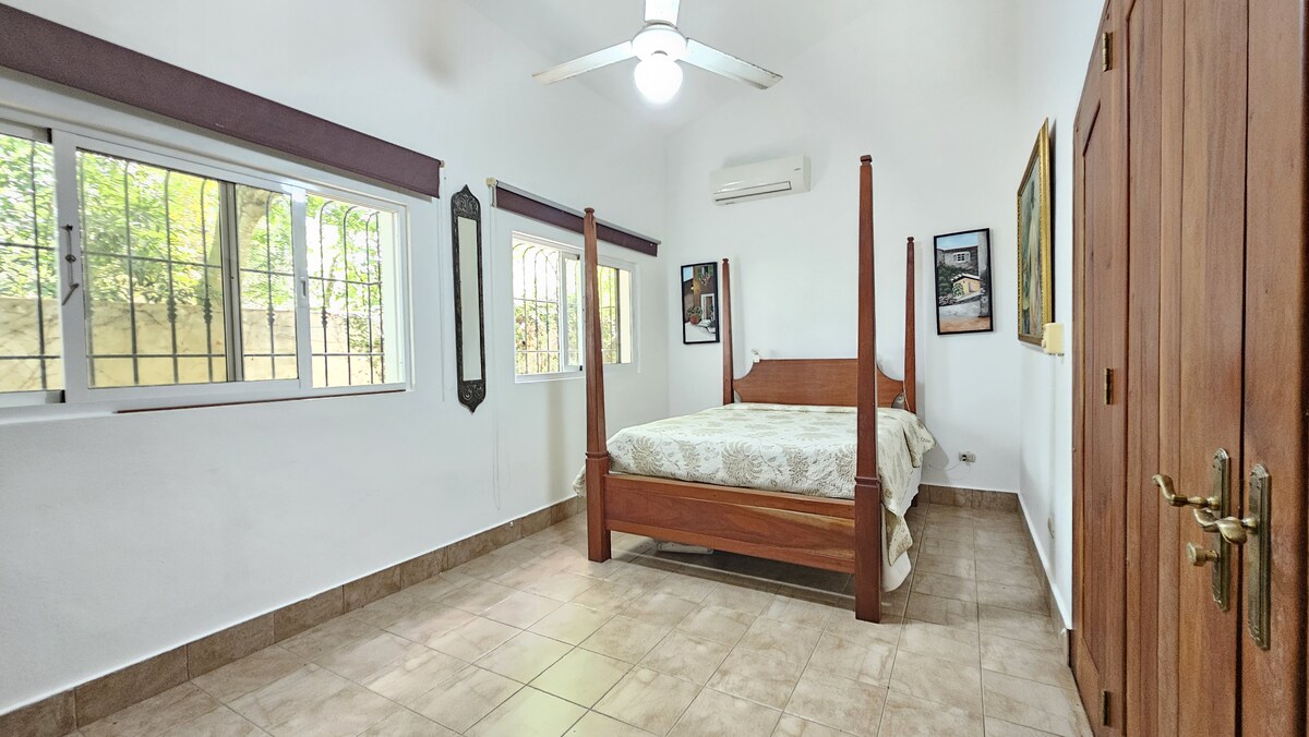 25 de 50: Ala 1 - Habitación Principal