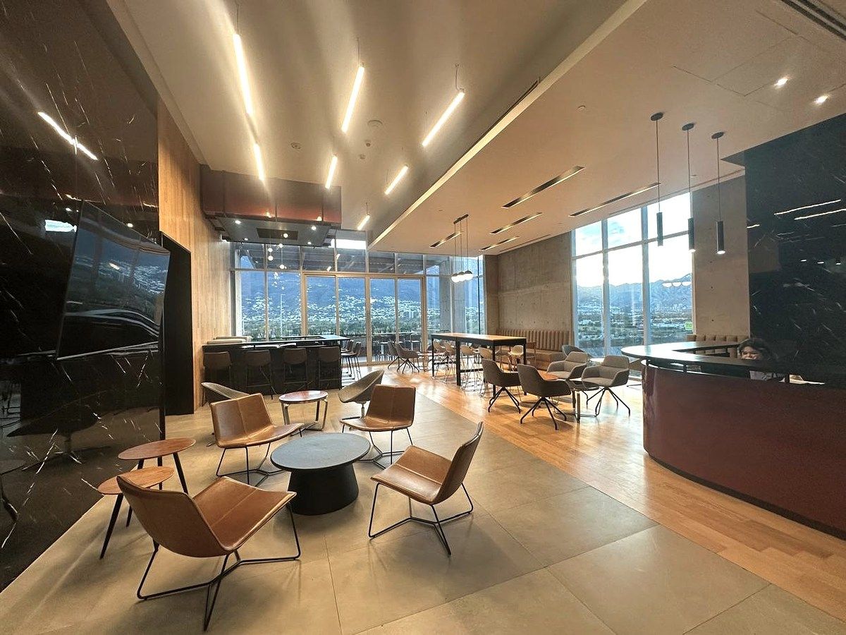 11 de 15: Amenidades- Work Space