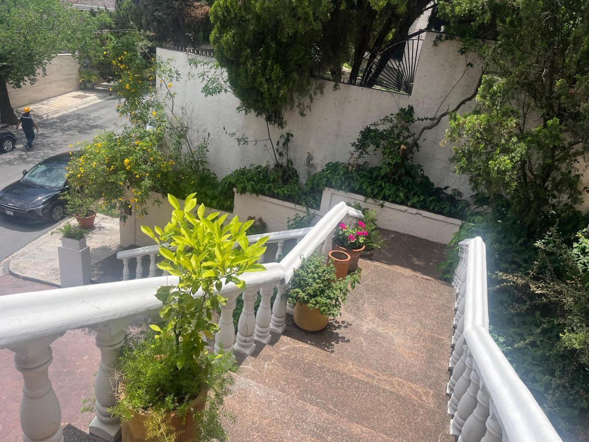 3 de 12: Escaleras