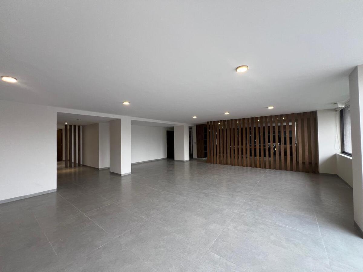 6 de 46: Sala Comedor