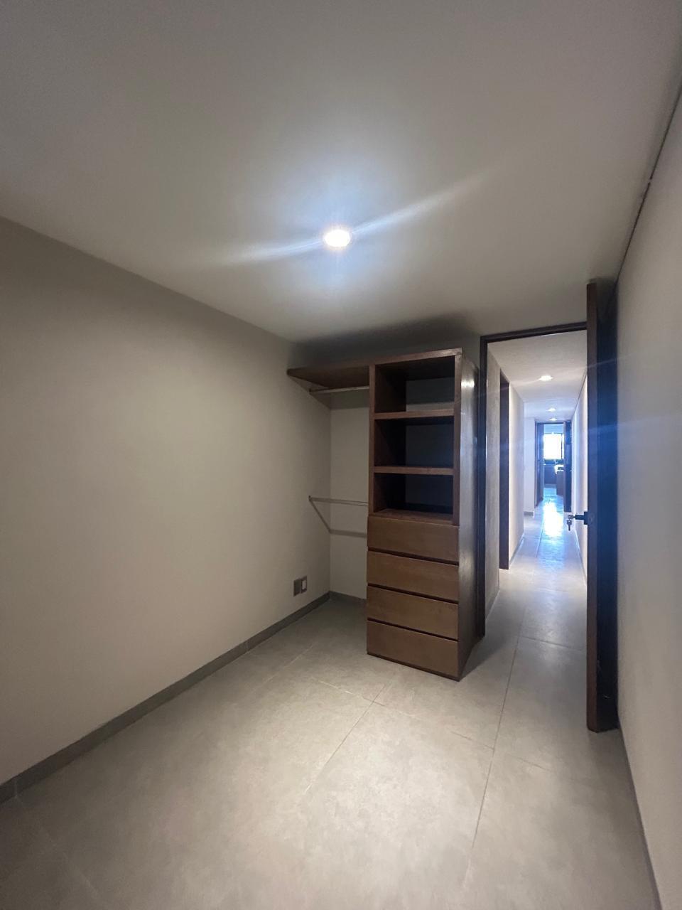 37 de 46: Cuarto de servicio