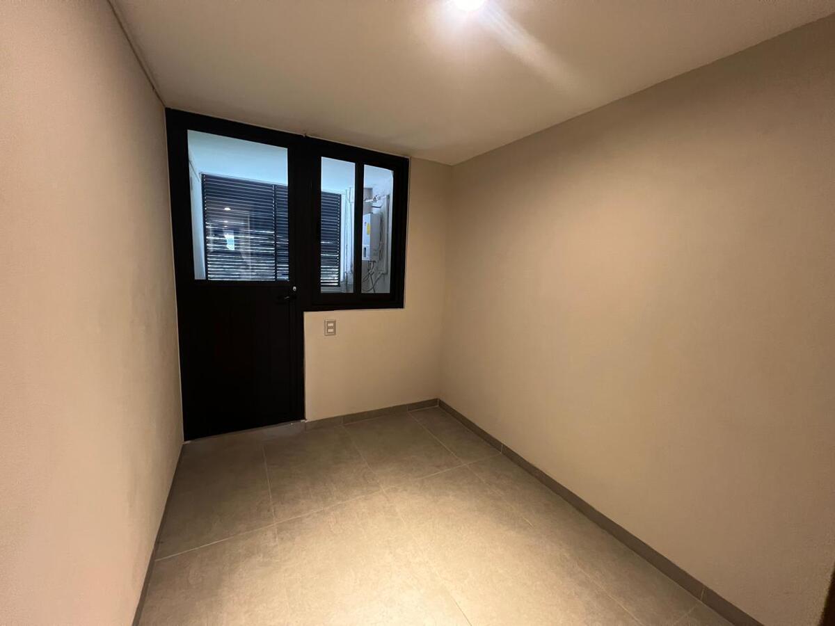 36 de 46: Cuarto de servicio