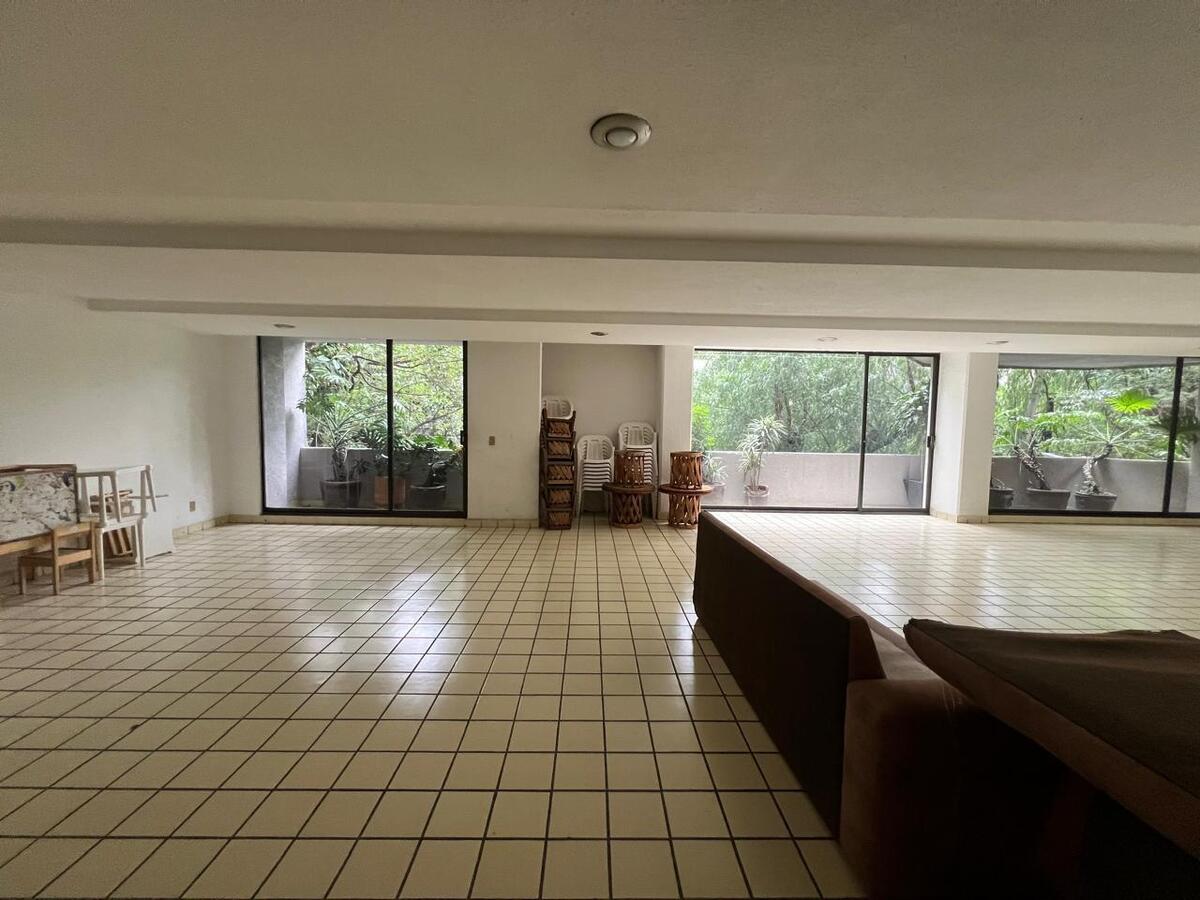 43 de 46: Salón de usos múltiples
