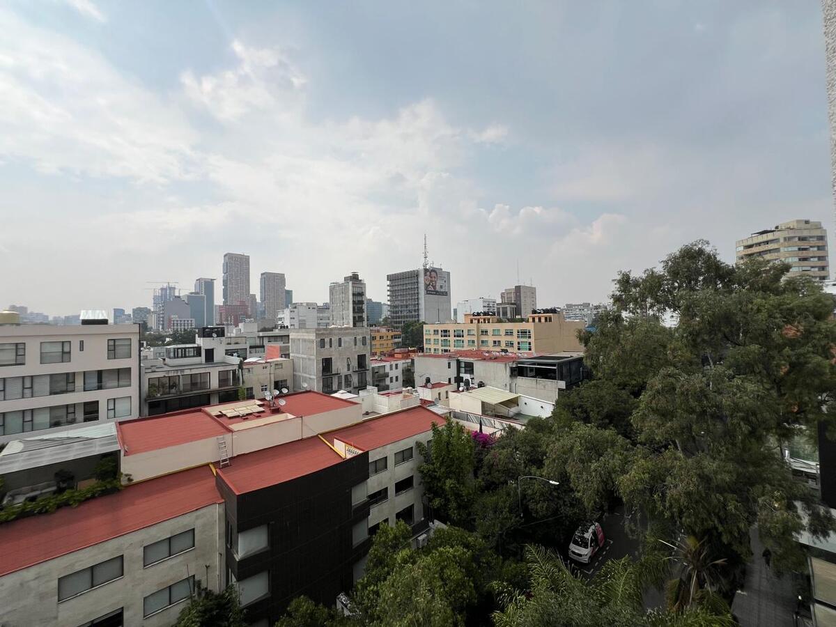 9 de 46: Vista del balcón