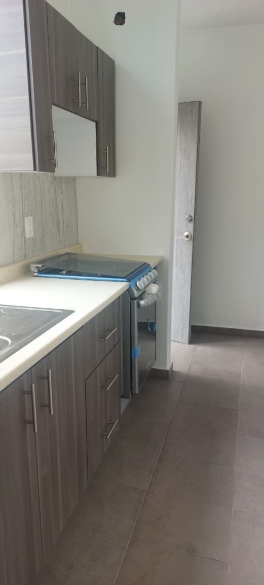 2 de 11: COCINA EQUIPADA