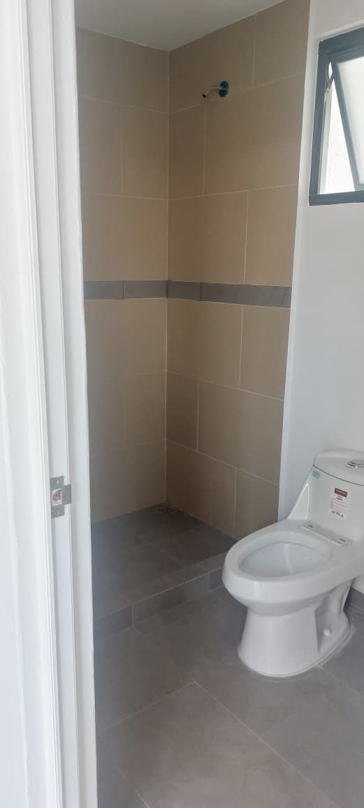 5 de 11: BAÑO RECAMARA PRINCIPAL