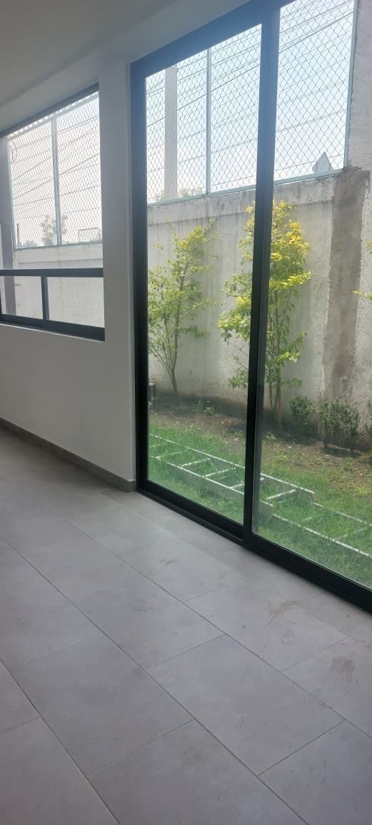 9 de 11: SALACOMEDOR JARDIN PRIVADO SOLO  DEPA 1