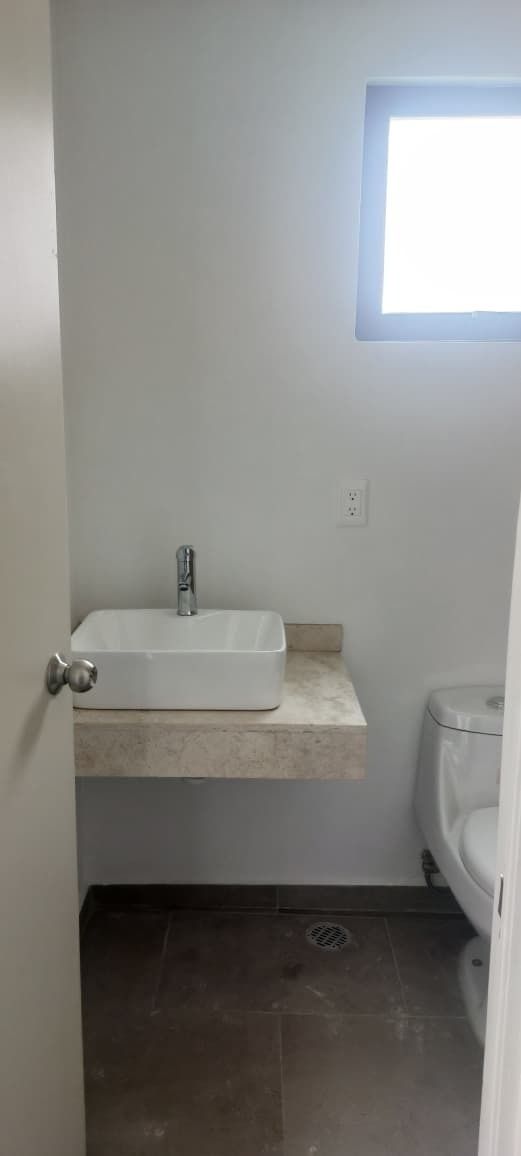 11 de 11: BAÑO