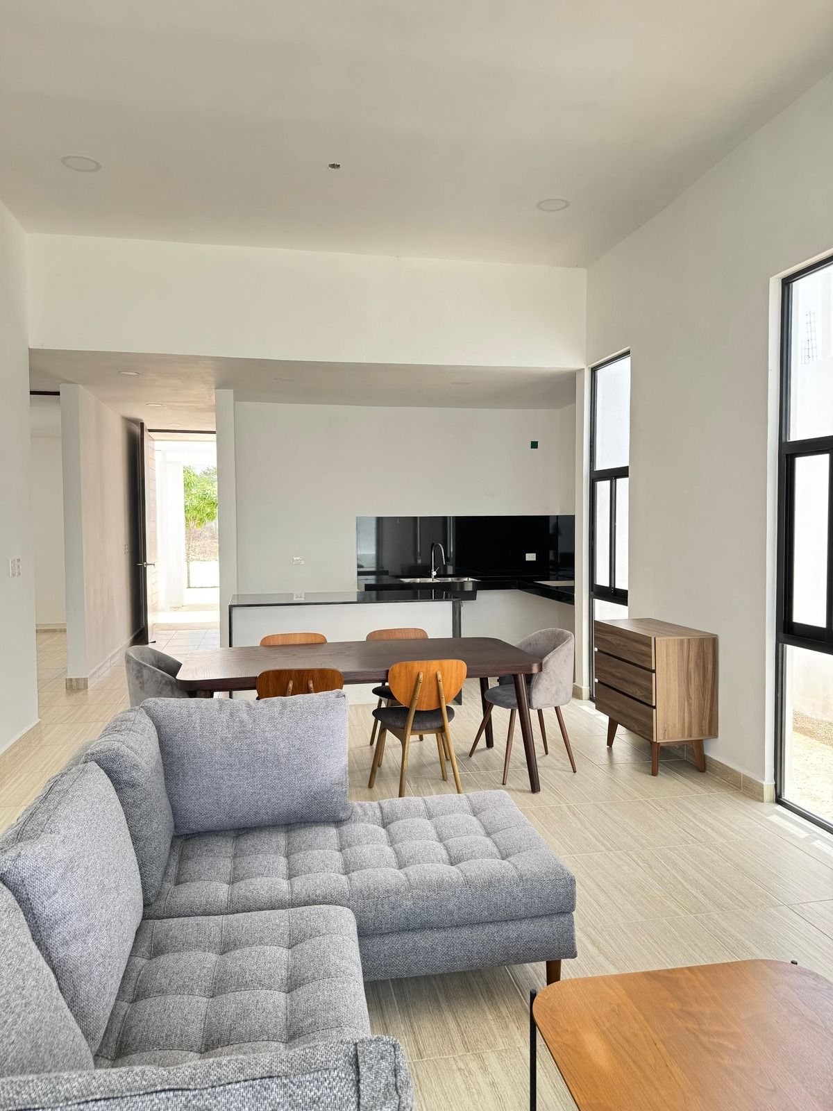 2 de 10: Sala, Comedor y Cocina