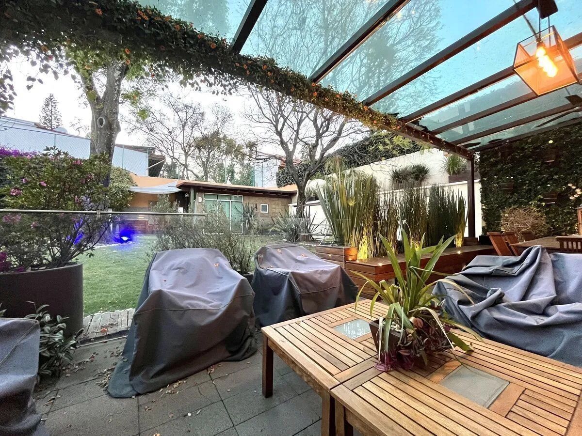 4 de 18: Sala Terraza
