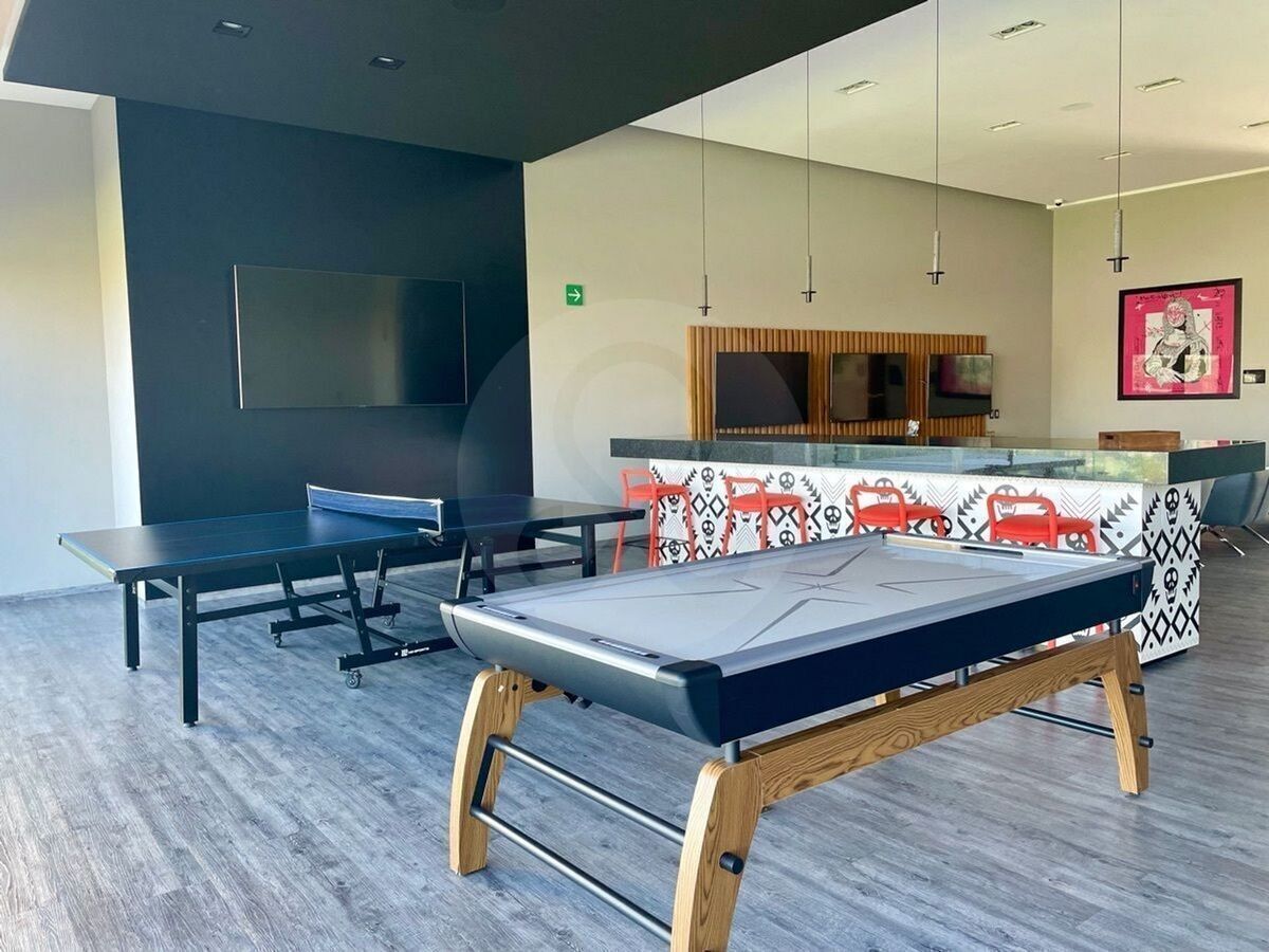 14 de 21: Teen Lounge