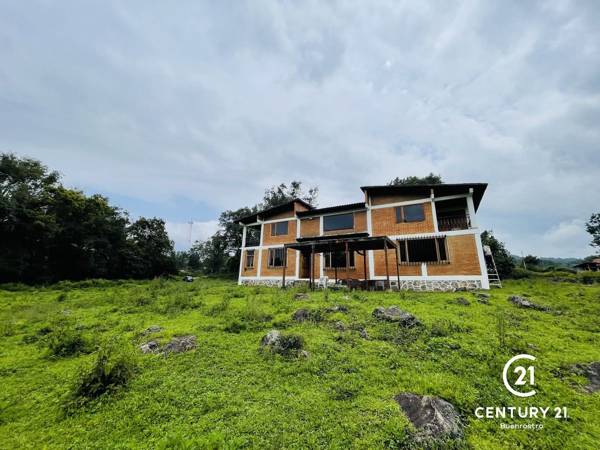 CASA EN RENTA EN VALLE DE BRAVO, CERCA DE ACATITLÁN, foto 1 de 20