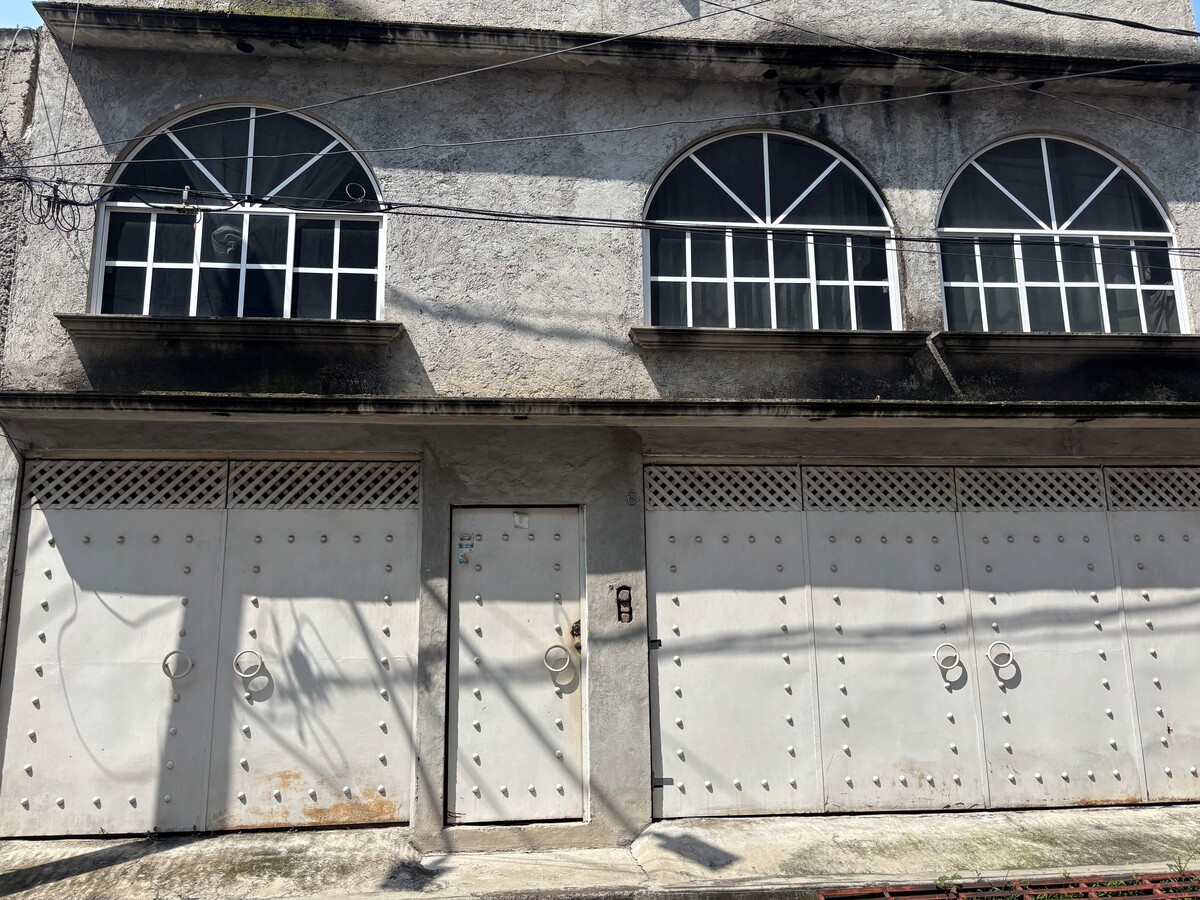 1 de 9: Casa con uso de suelo en venta  Sta Úrsula Coapa Rayo Vende®