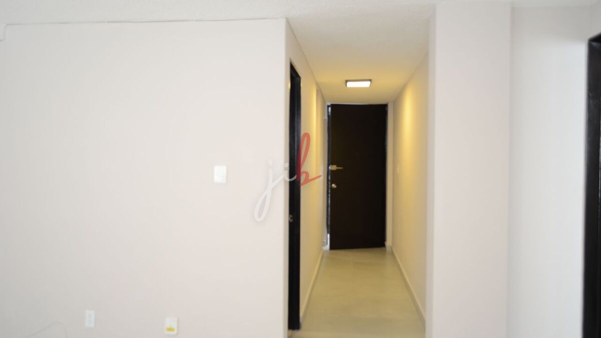 pasillo conexión estancia, cocina y baño