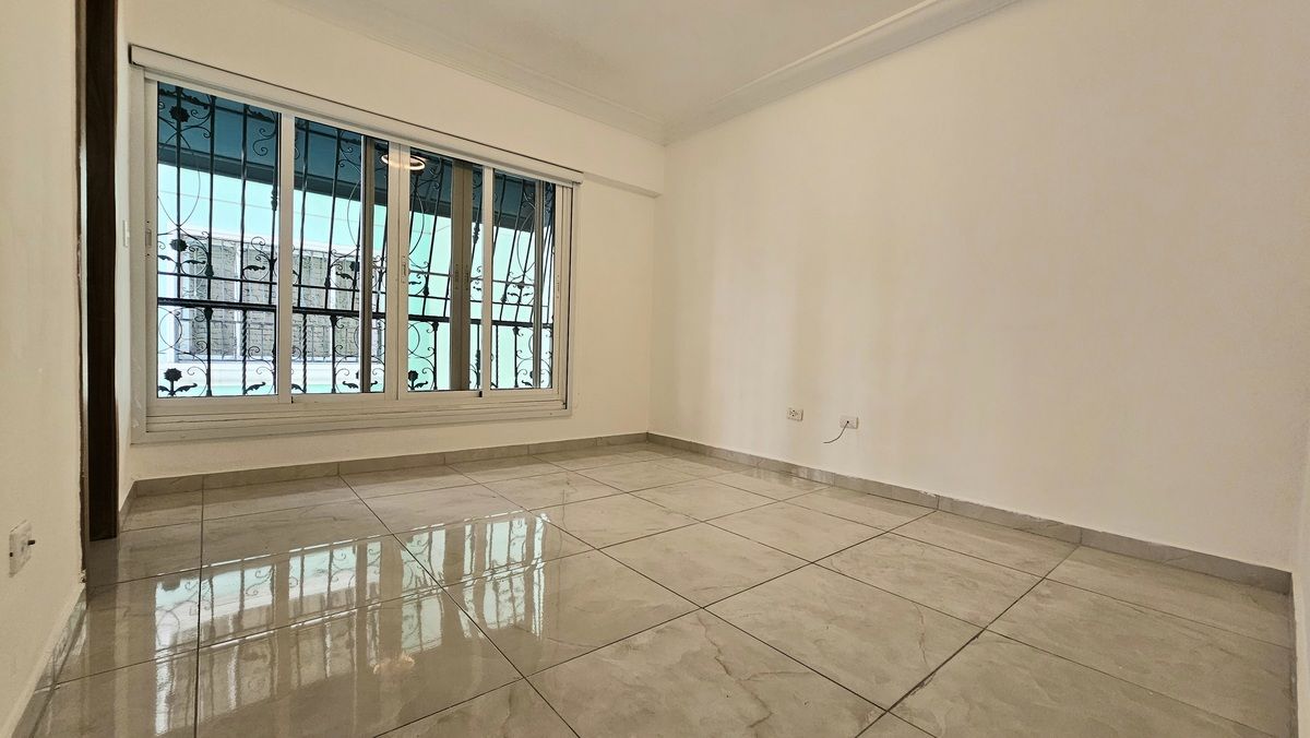 24 de 42: Habitacion 2