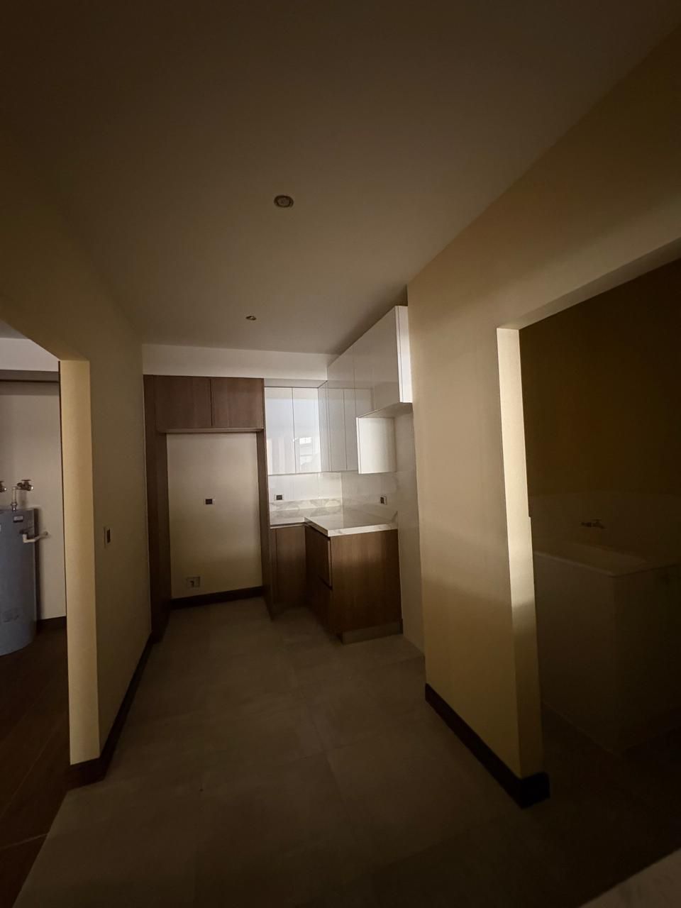 Apartamento en Zona 10, Guatemala, foto 2 de 15