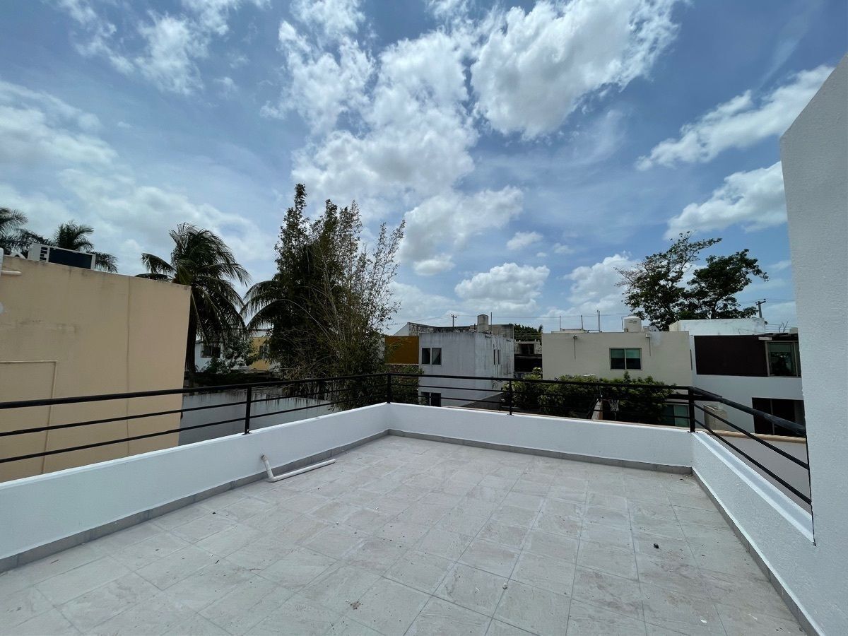 balcón en planta alta