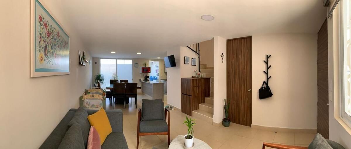 2 of 17: Sala comedor