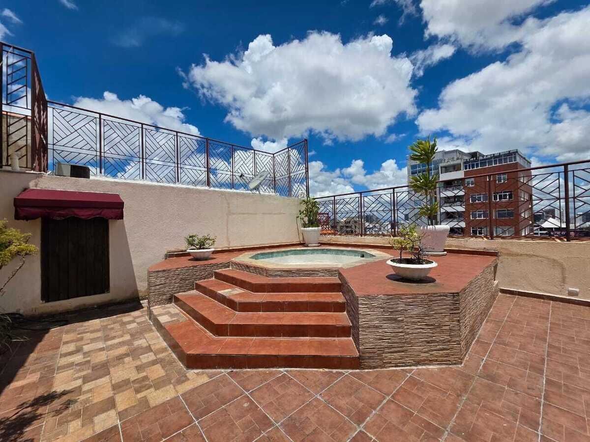 25 de 27