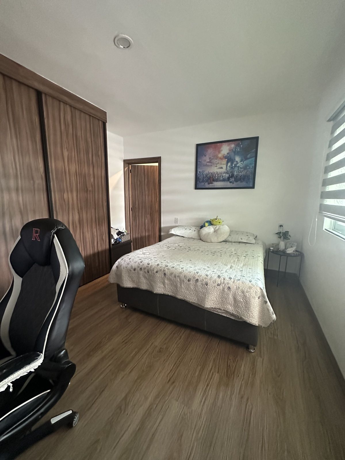 HERMOSA CASA REMODELADA DE CUATRO RECÁMARAS EN CONDOMINIO - foto 3