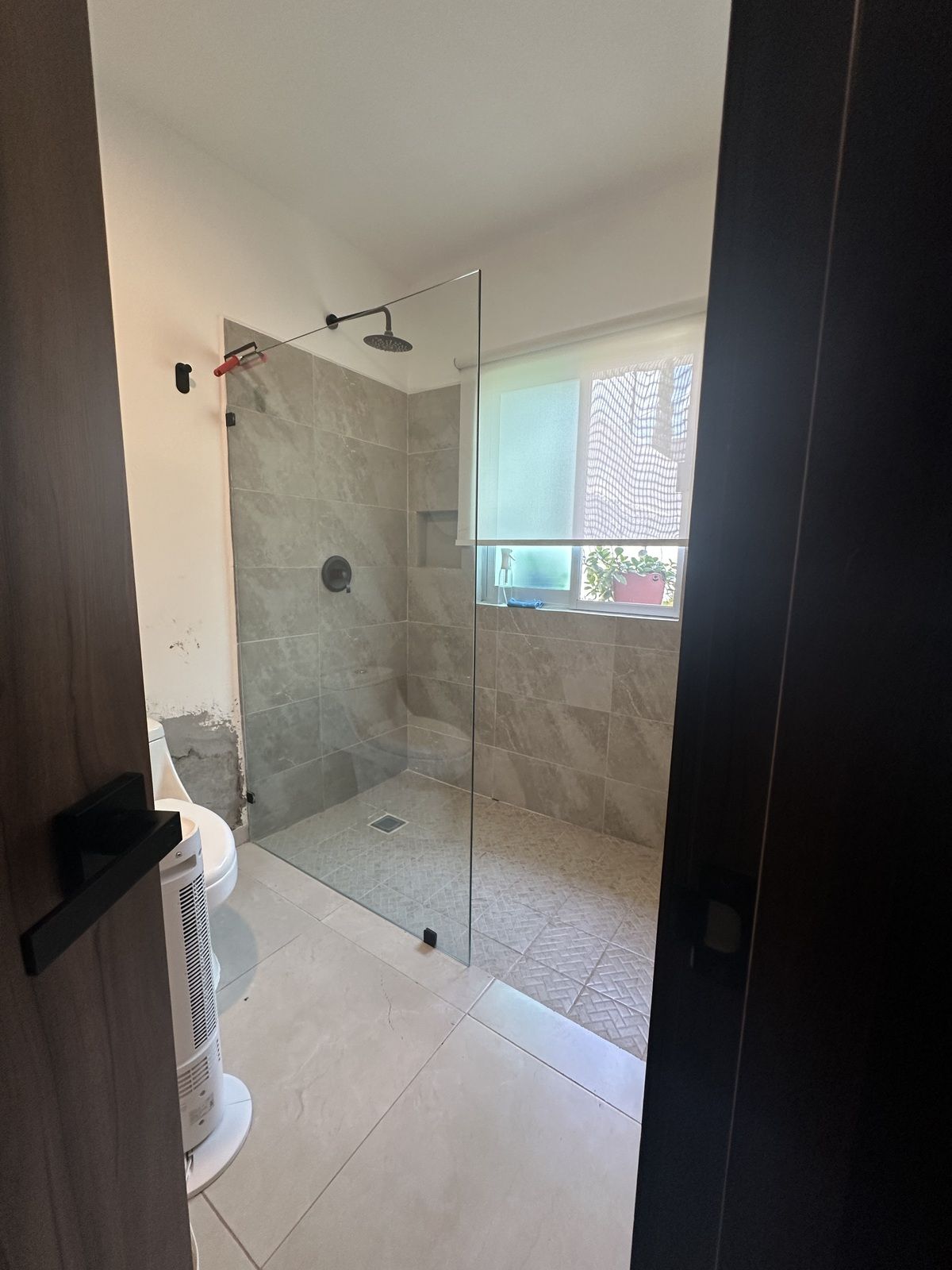 HERMOSA CASA REMODELADA DE CUATRO RECÁMARAS EN CONDOMINIO - foto 4