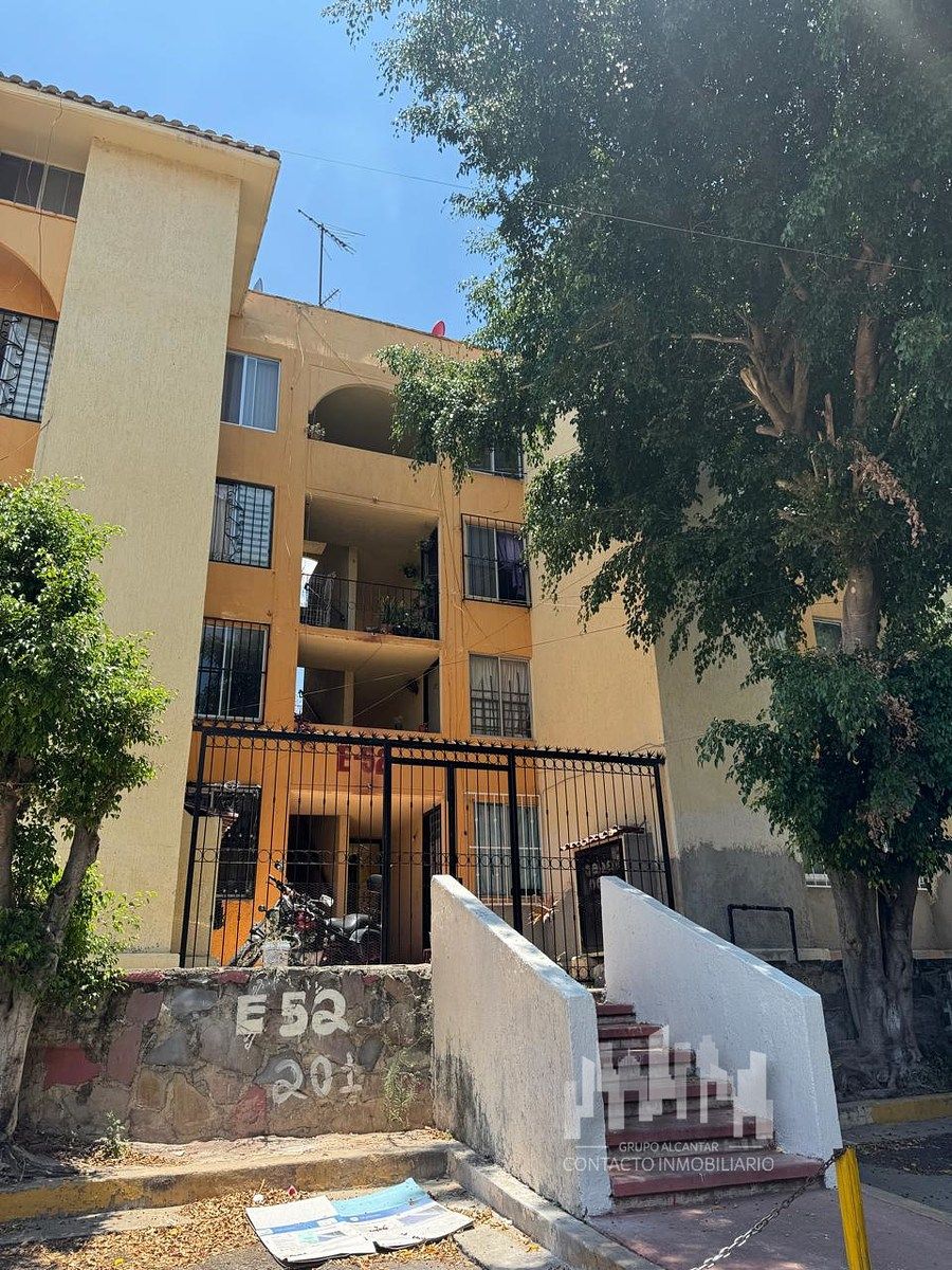 APARTMENT FOR SALE NEAR THE STADIUM, photo 1 of 11