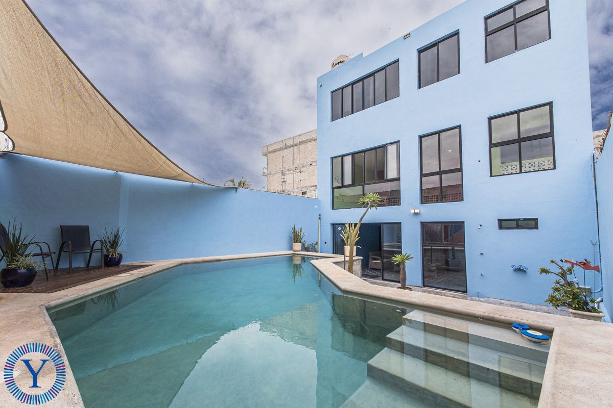 Brisa del Mar: Complejo de Apartamentos en Progreso, ¡a un paso de la playa!