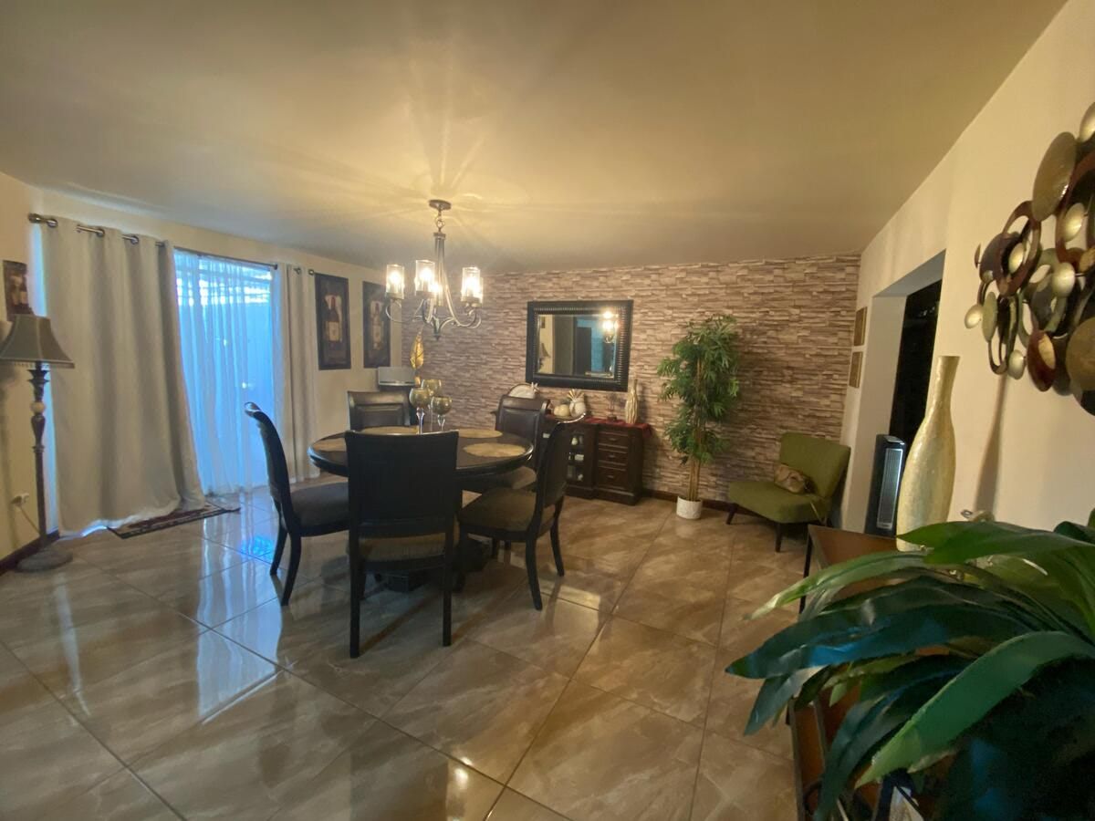 HOUSE FOR SALE IN THE BUREAUCRAT COLONY - foto 4