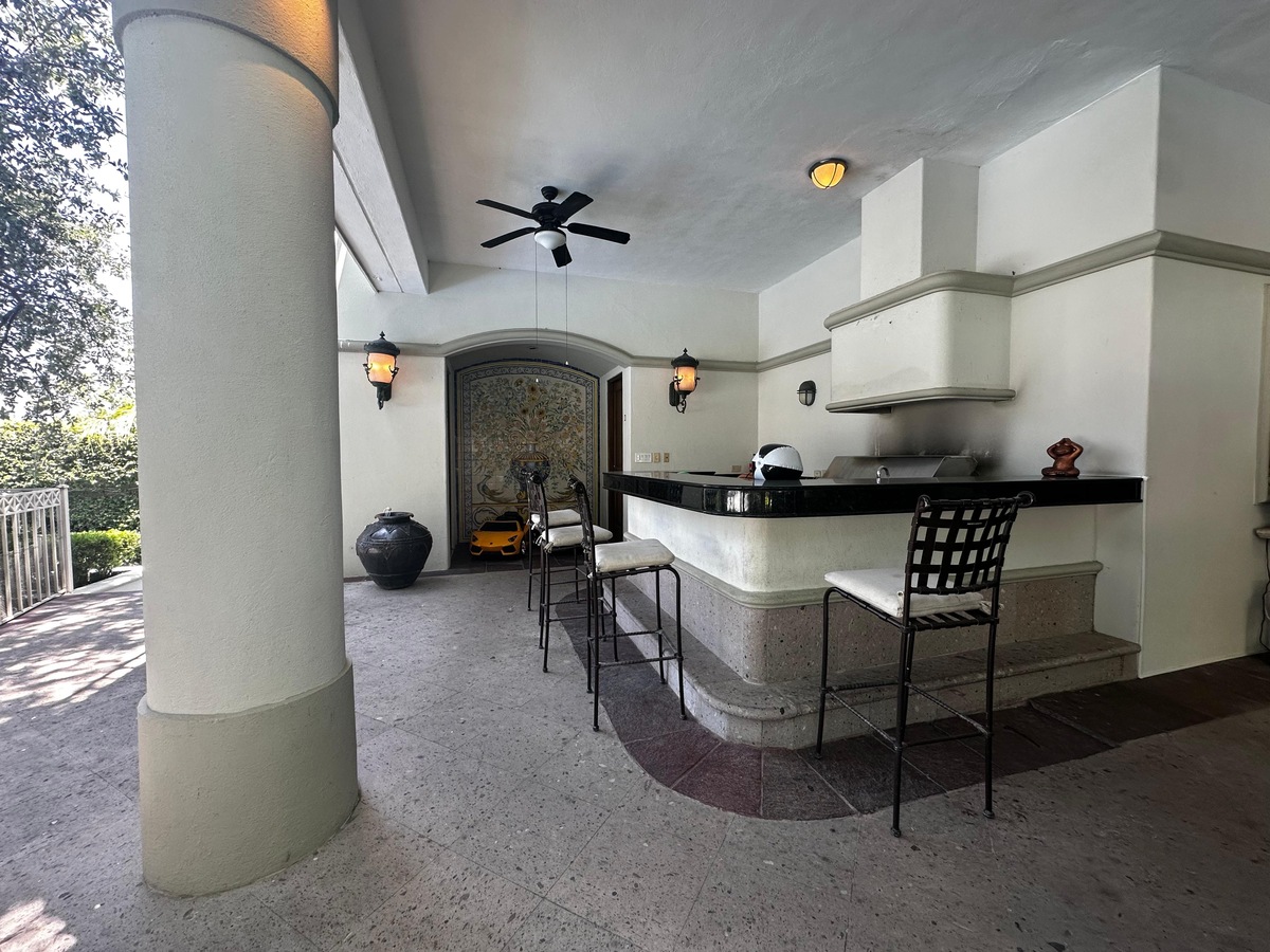 21 de 23: Barra exterior