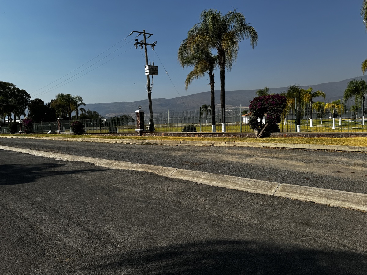 4 de 8: CALLES DEL FRACCIONAMIENTO