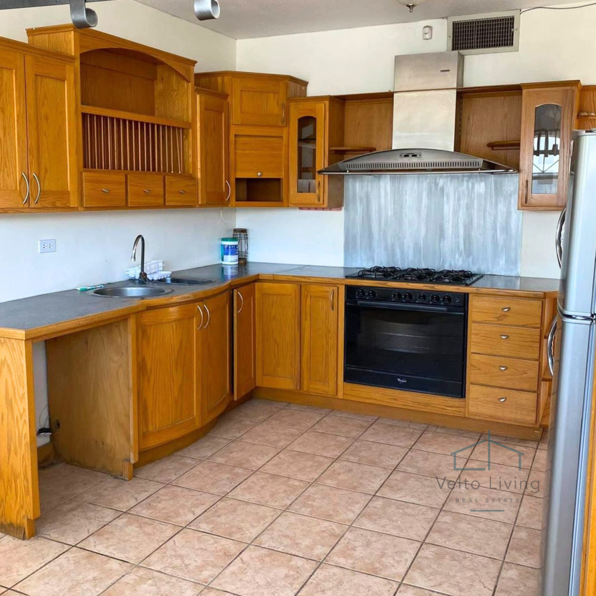 3 of 6: Cocina