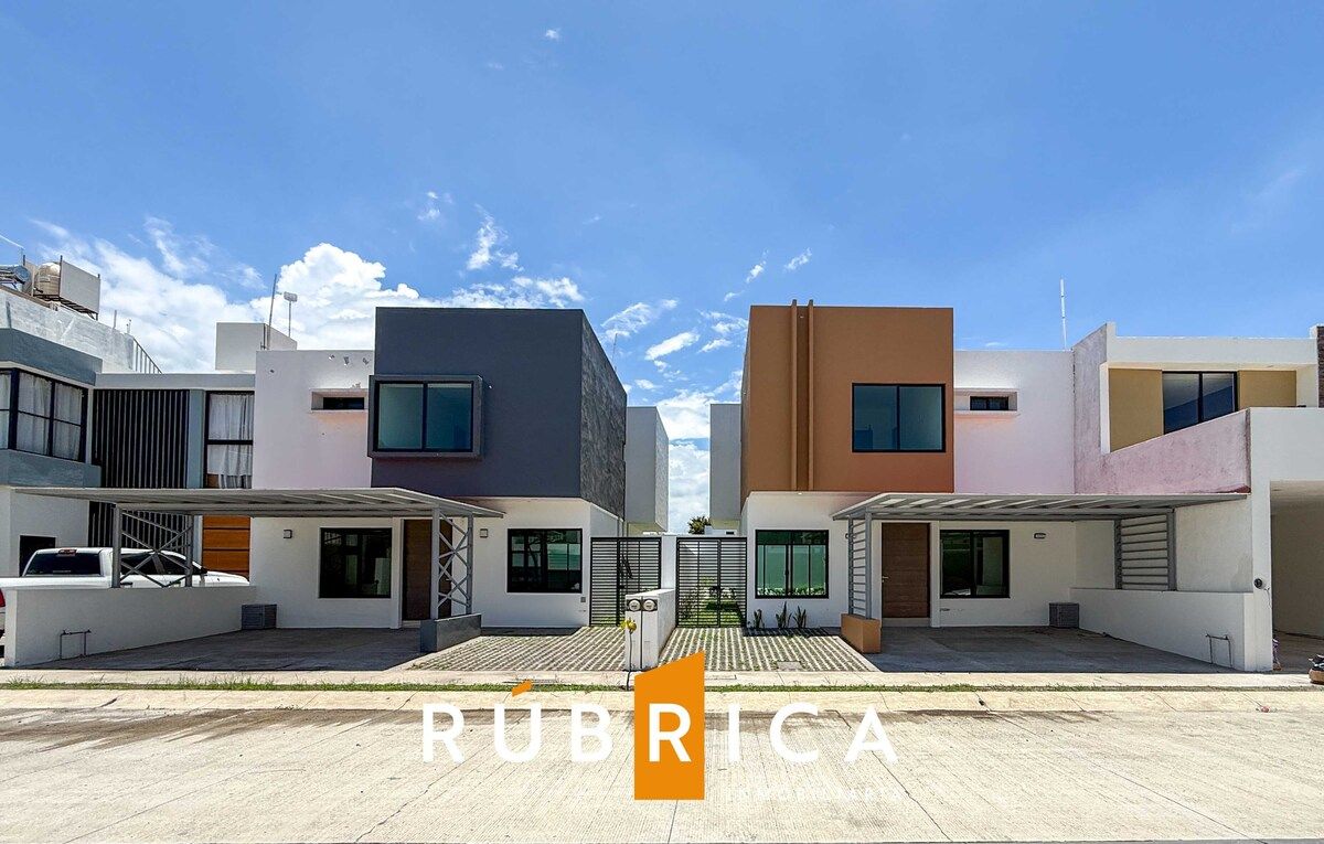 Casa en Venta en coto privado La Herradura, Colima.