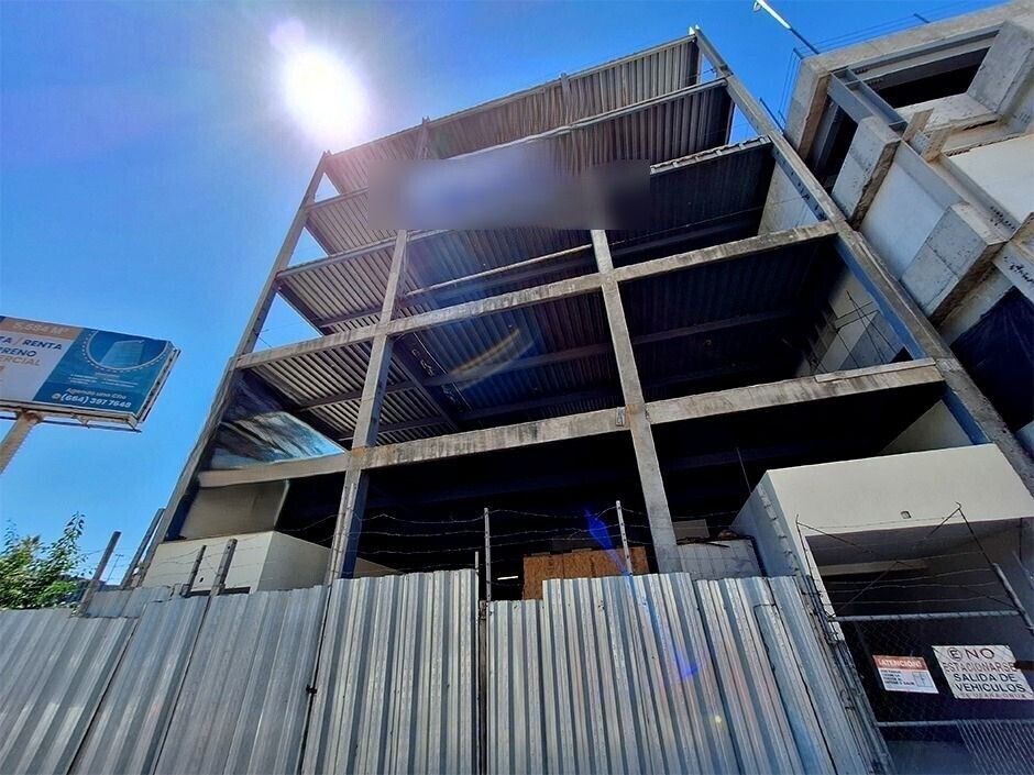 En venta: Edificio para APARTAMENTOS, OFICINAS, CONSULTORIOS - foto 1