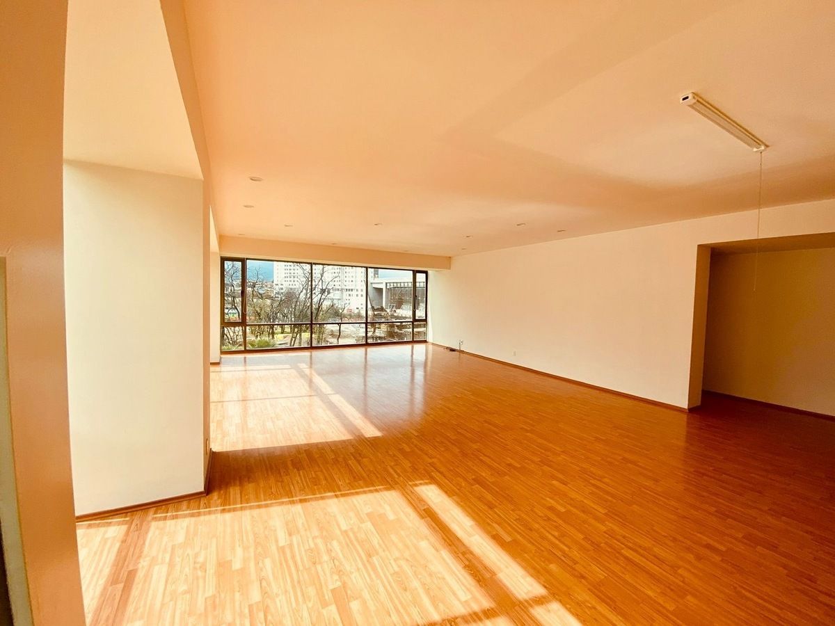 13 de 27: Vista desde la cocina