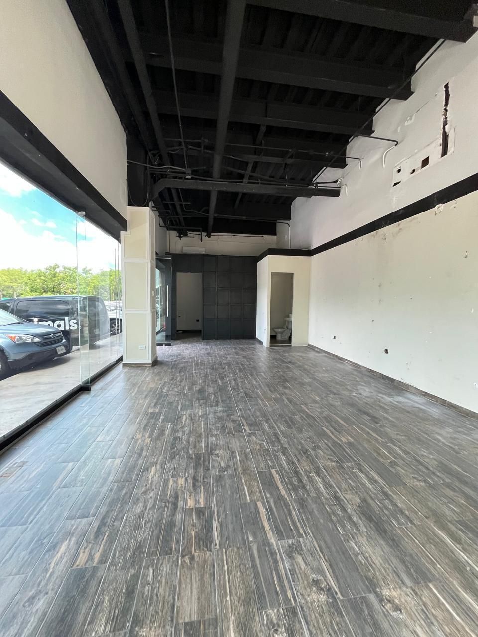 Renta de Local Comercial de 61.50 m2 en Jardines vista alegre