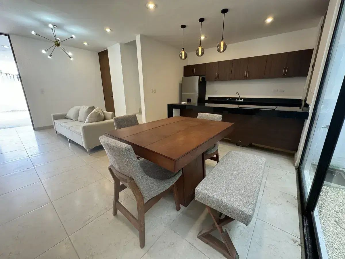 EN VENTA TOWNHOUSE AL NORTE DE LA CIUDAD DE MÉRIDA | BENITO JUÁREZ NTE | - foto 2