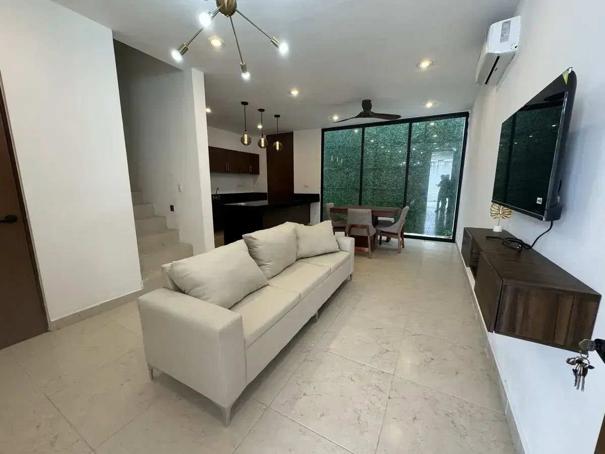 EN VENTA TOWNHOUSE AL NORTE DE LA CIUDAD DE MÉRIDA | BENITO JUÁREZ NTE | - foto 1