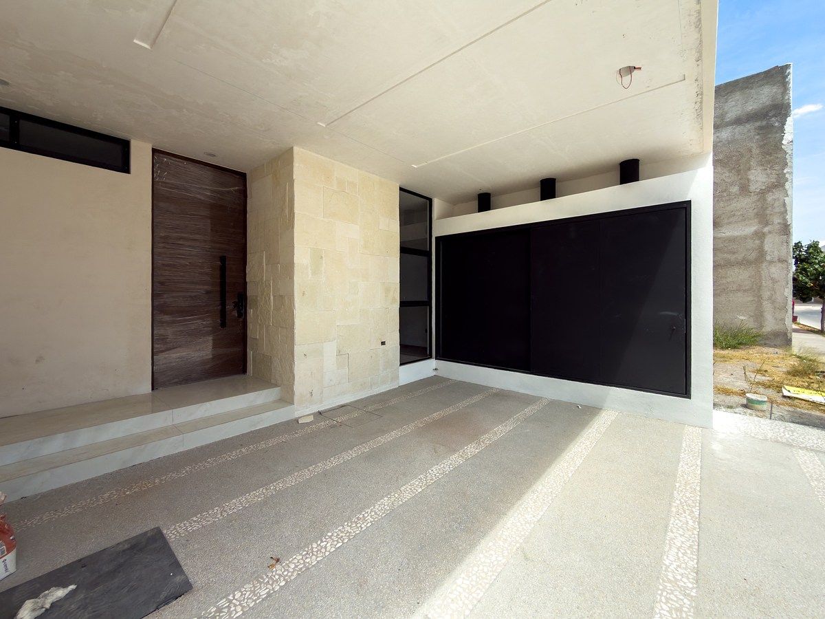 HOUSE FOR SALE WITH ROOF GARDEN IN VILANOVA (RSM SUR) - foto 3