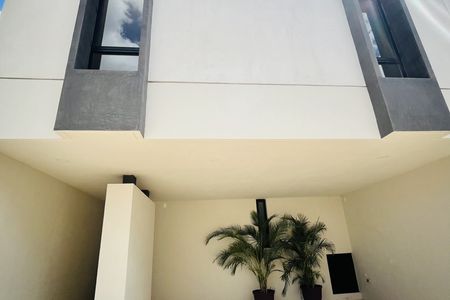EB-TY7682
