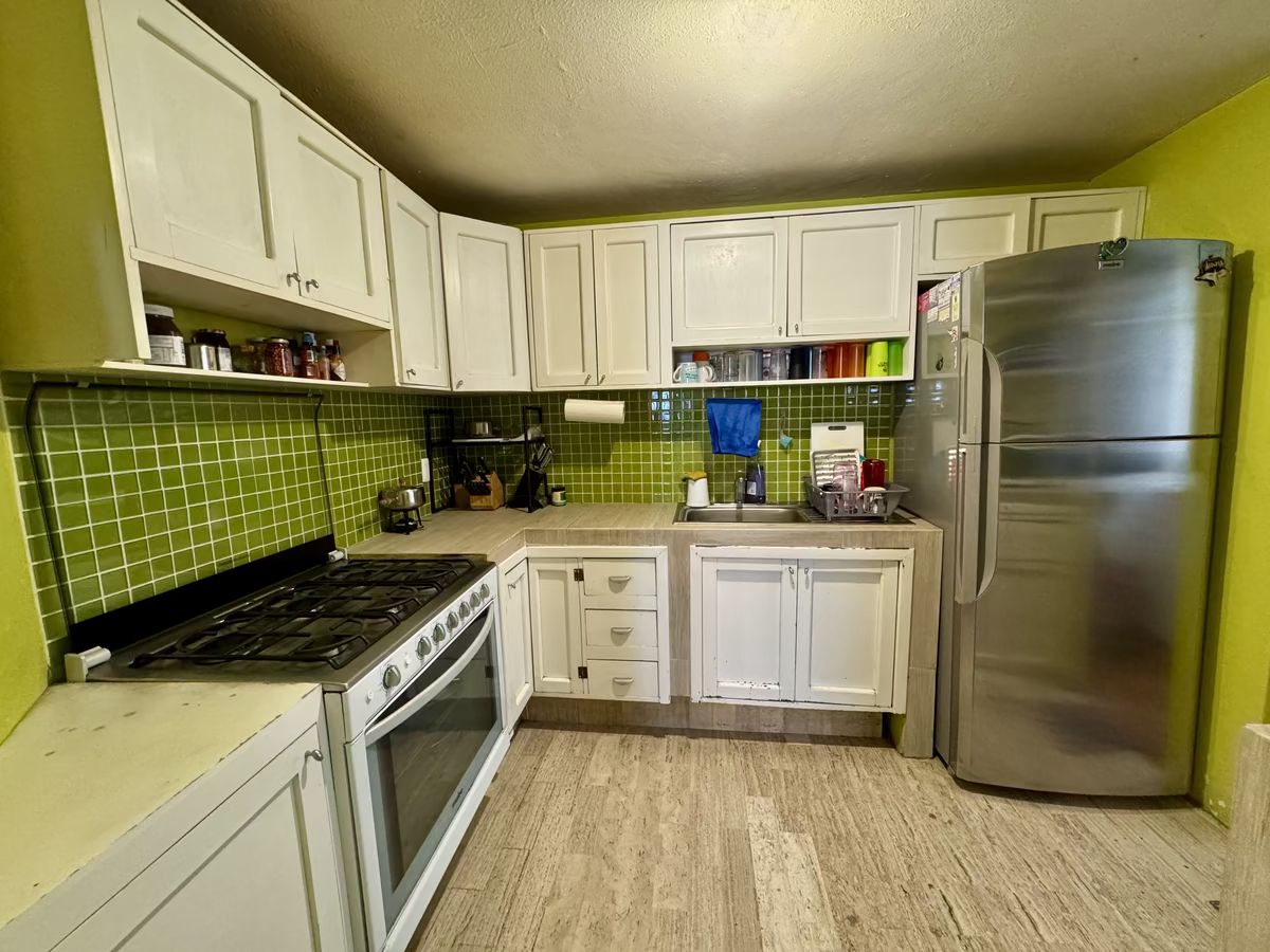 6 of 31: COCINA