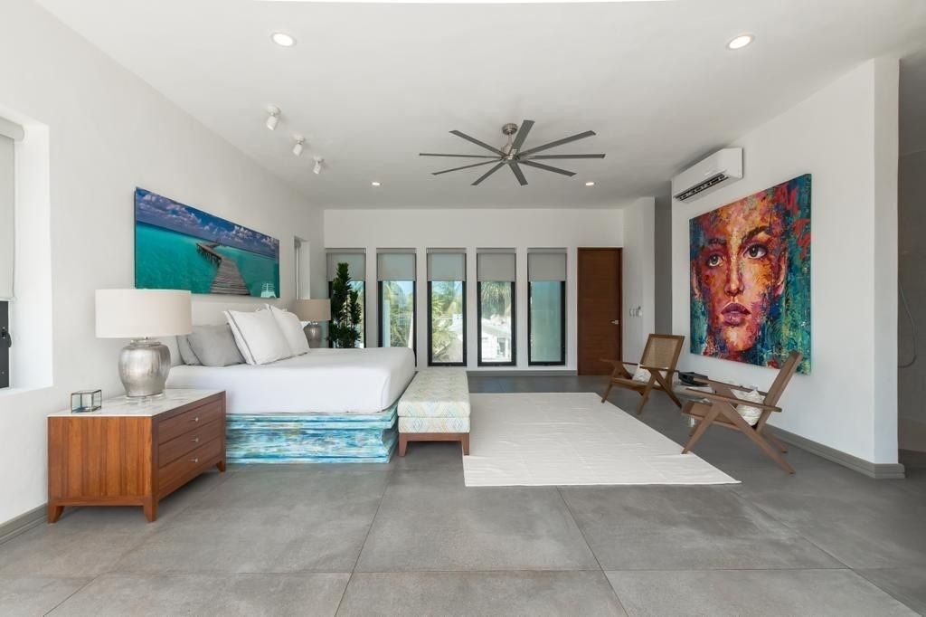 9 of 27: Master bedroom