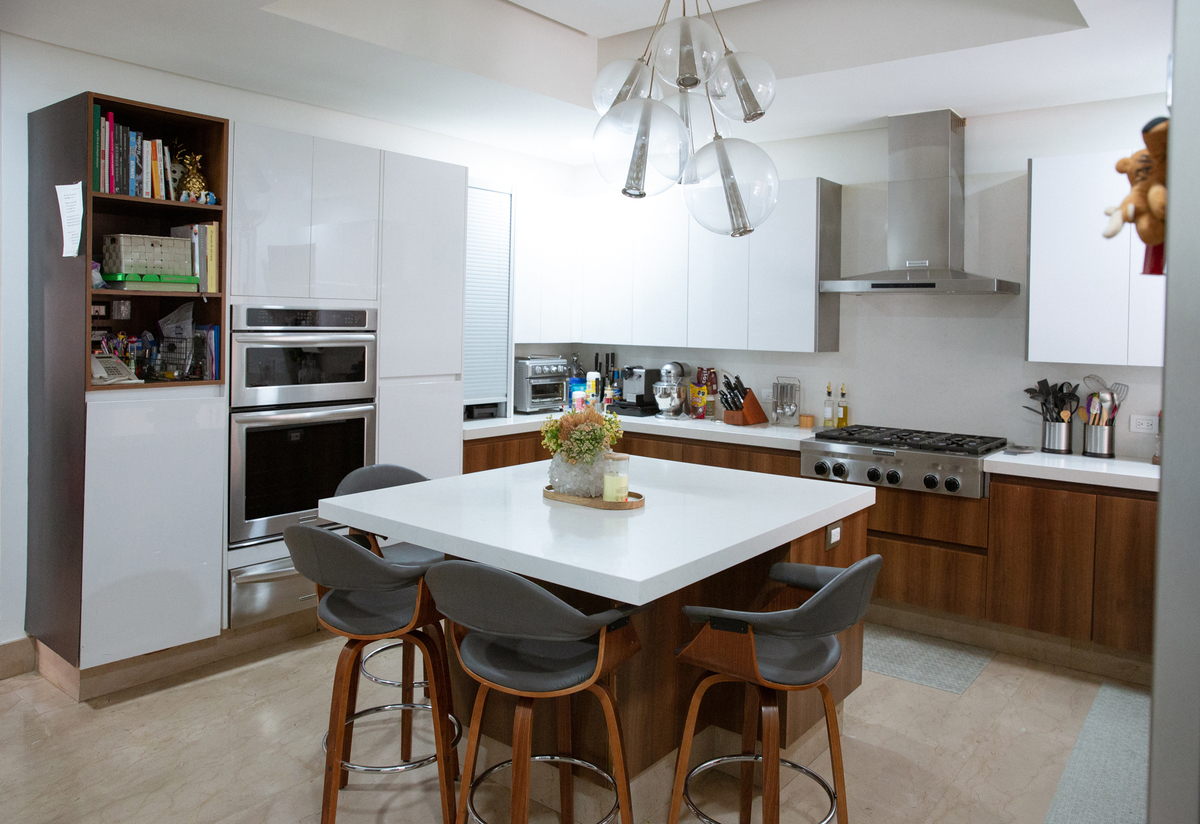2 of 28: Cocina integral equipada