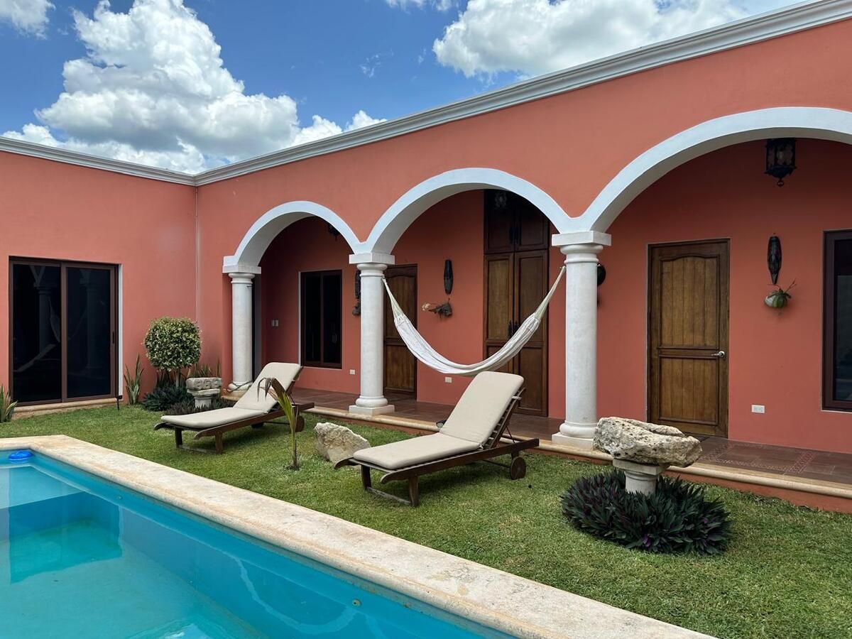 1 de 30: FACHADA LATERAL
