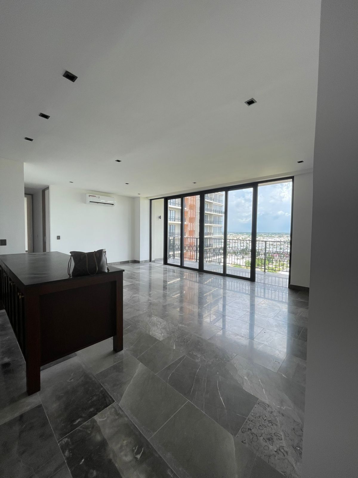 1 de 31: Sala, cocina y comedor.