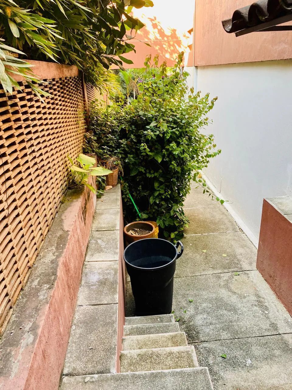 5 de 19: Casa en Venta con Locales Comerciales – Zona La Minerva