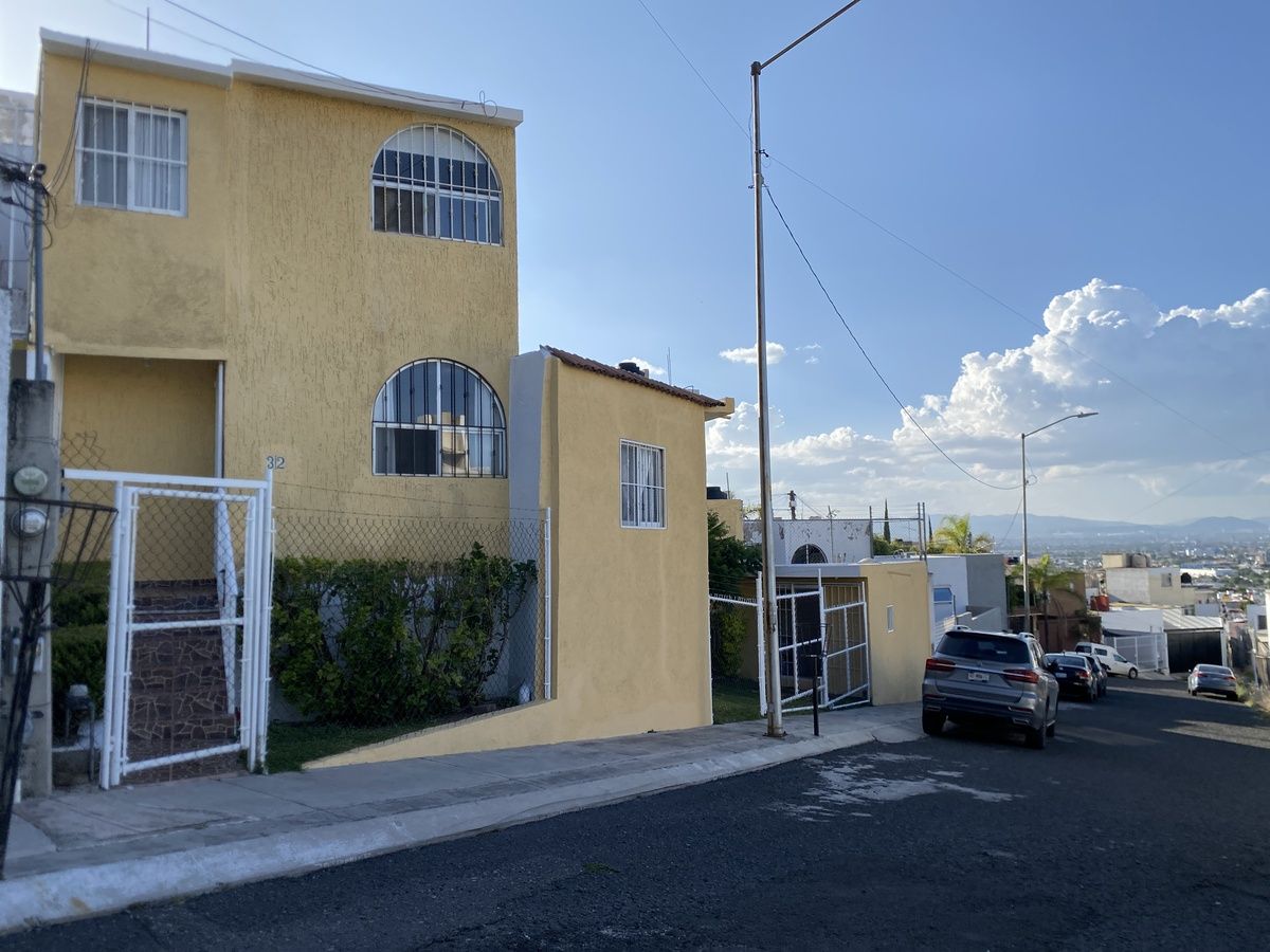 1 de 18: Fachada